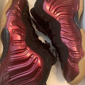 Nike Foamposite (Maroon)